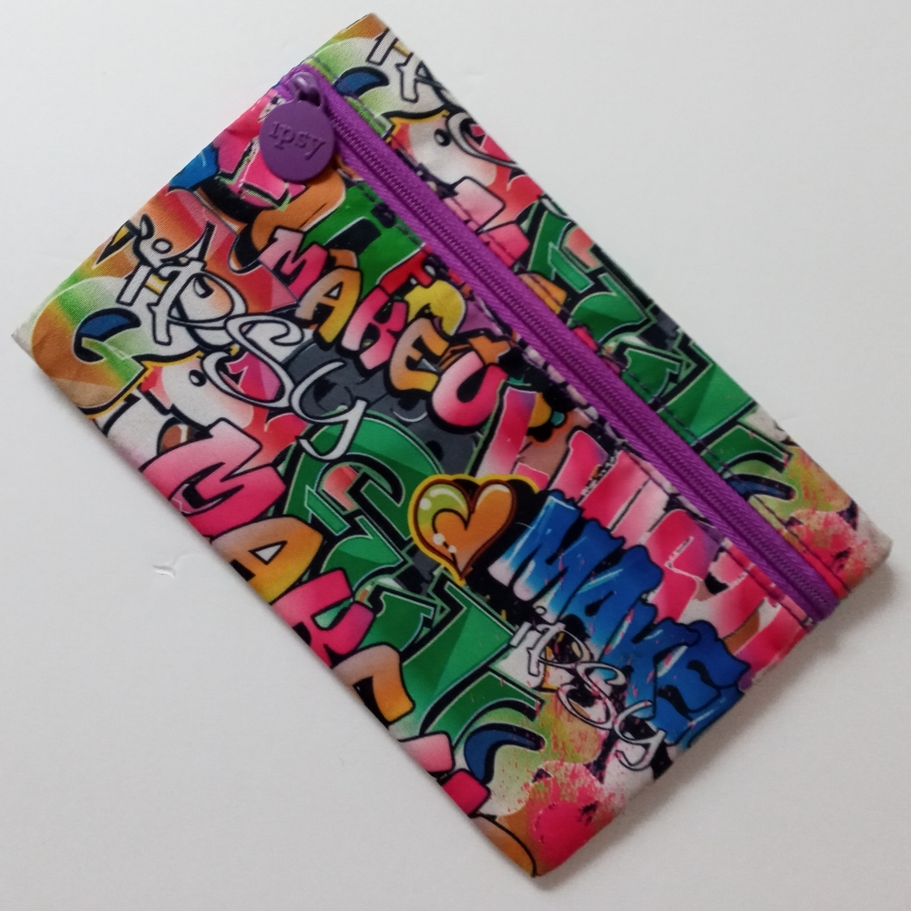 Ipsy Make-up Case - Picture 3 of 5